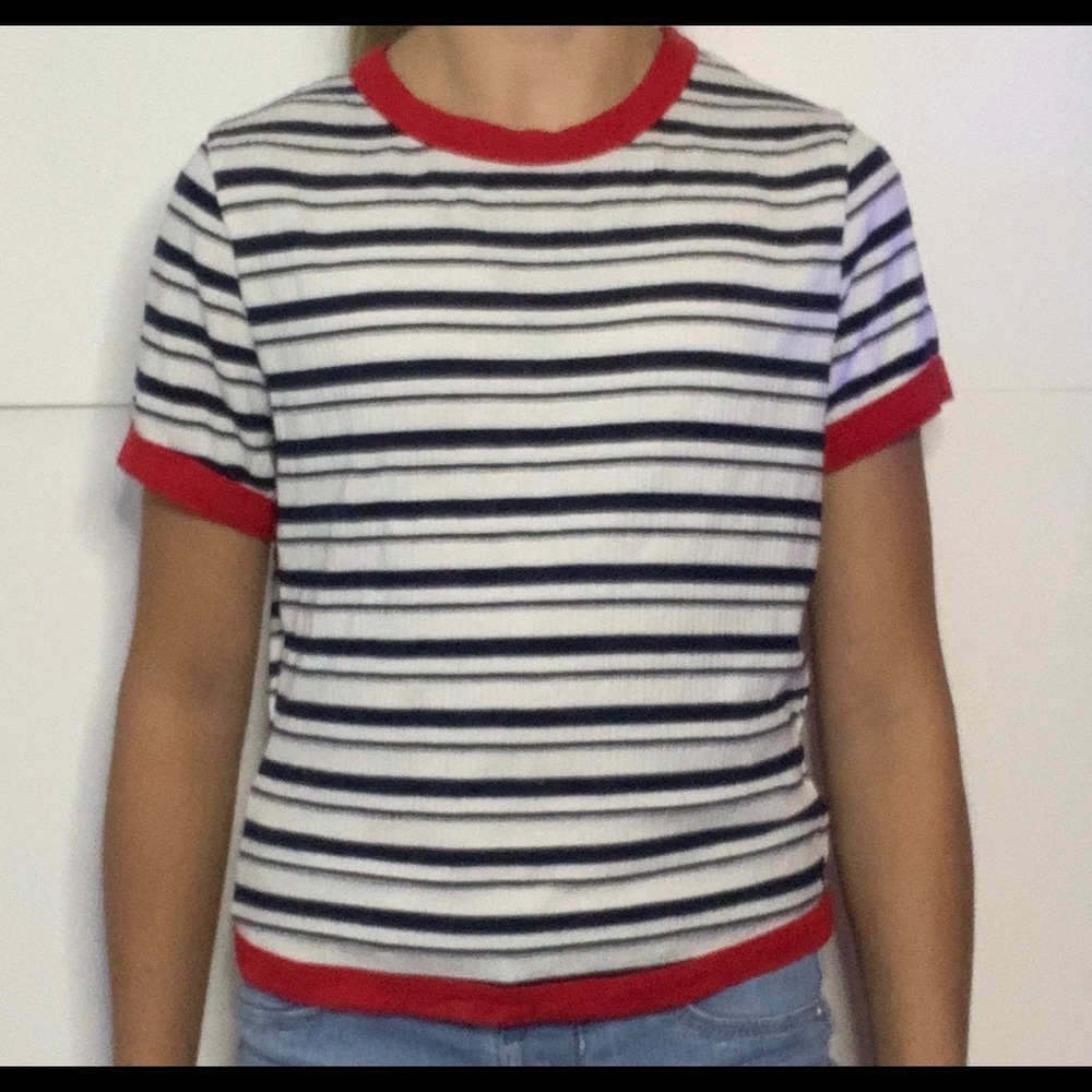 Red and white t shirt.